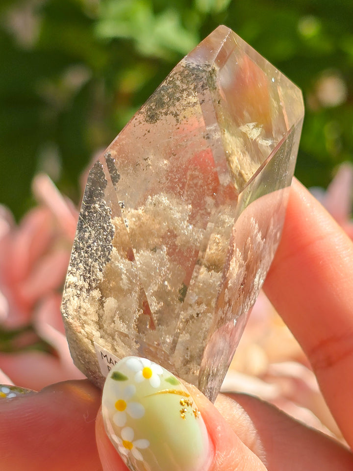White Garden Quartz Gusher G4