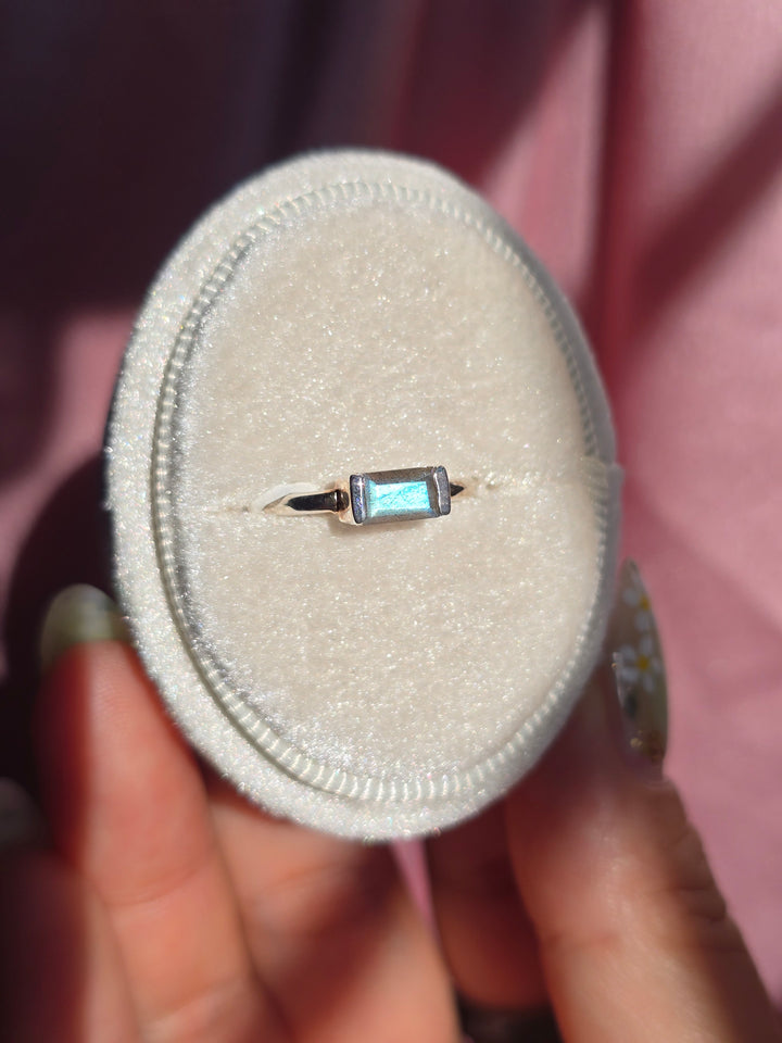 Suriel Labradorite Ring