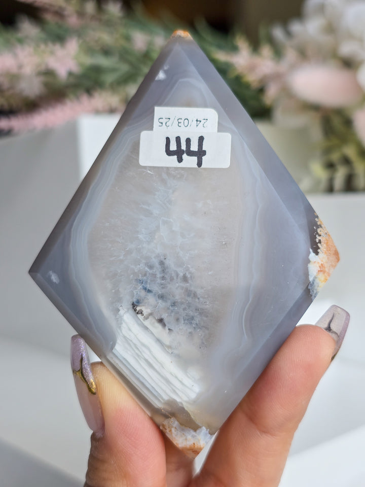 Druzy Agate Diamonds on Stands