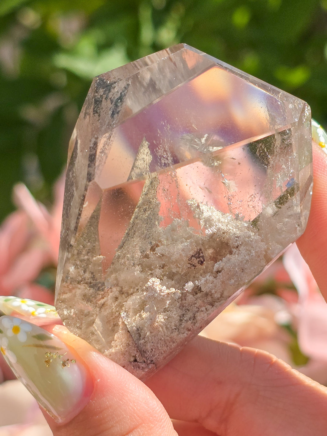 White Garden Quartz Gusher G4