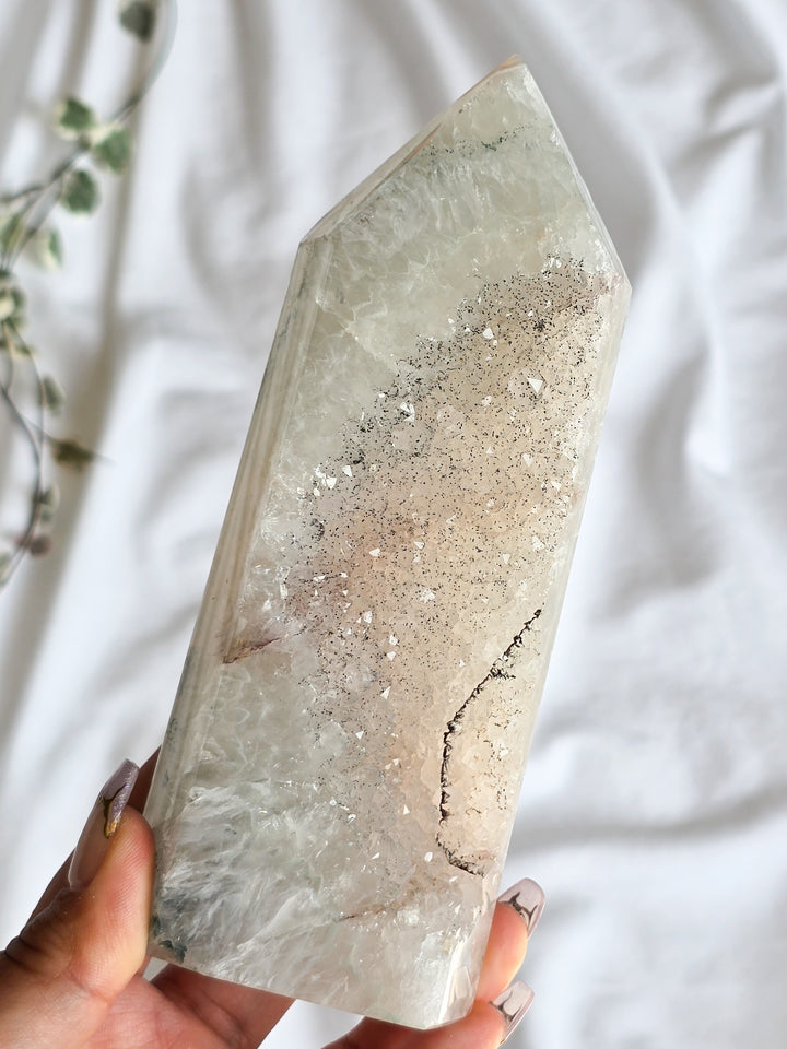 Druzy Agate Tower A
