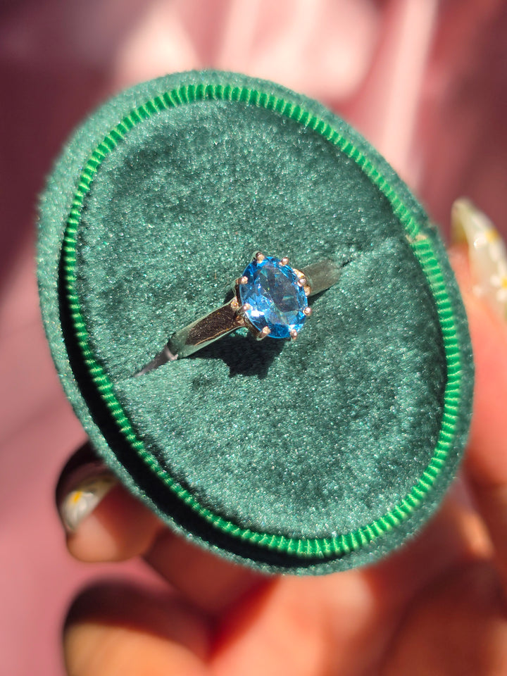 Summer 🌊 Court Topaz Ring size 8
