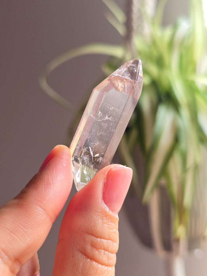 HQ Pink Lithium Quartz Point