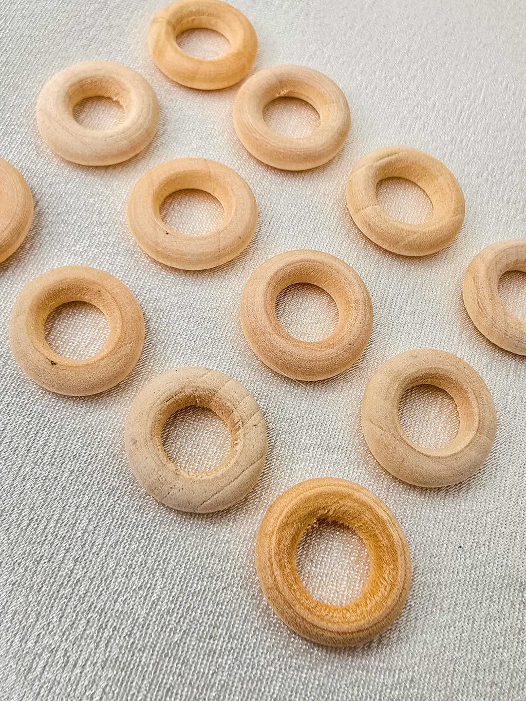 Wood Cheerio Sphere Stands