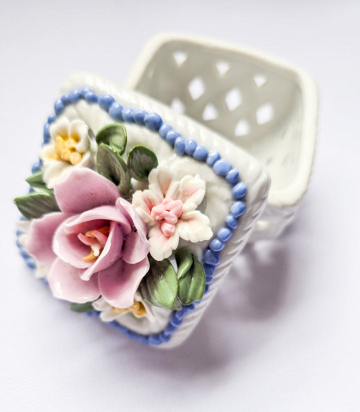 Vintage Capodimonte-style Porcelain Trinket Box