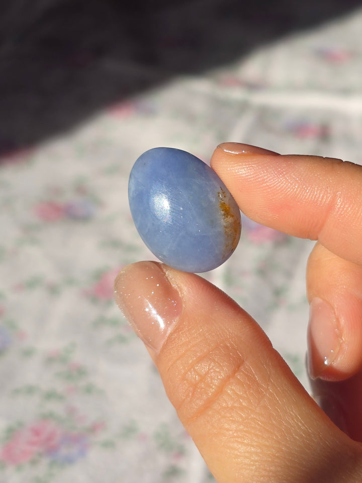 Hackmanite Flat Stone