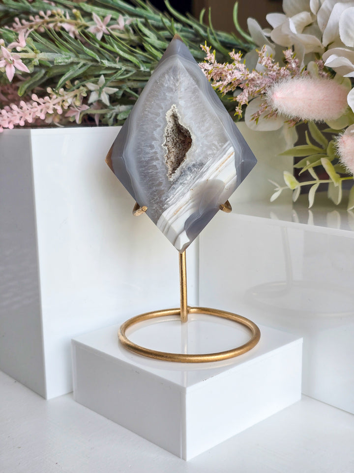 Druzy Agate Diamonds on Stands