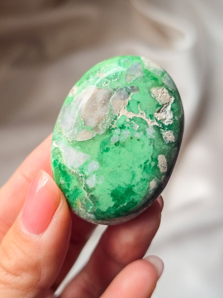 HQ Variscite Palm Stone A