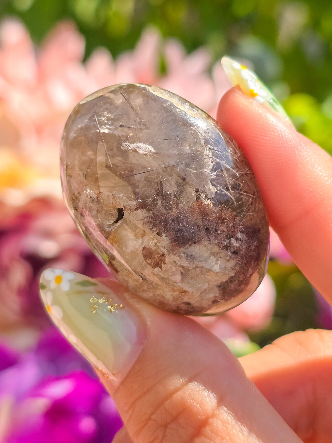 White Garden Quartz Lens With Rutile J
