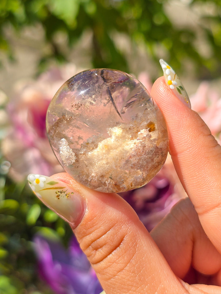 White Garden Quartz Lens With Rutile G