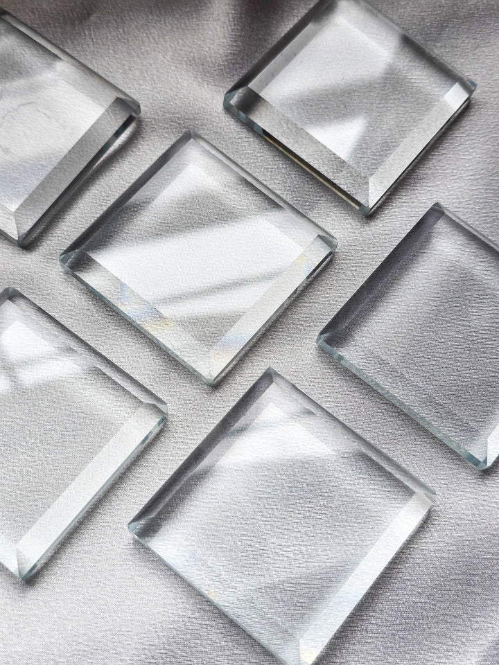 Glass Specimen Stand Medium