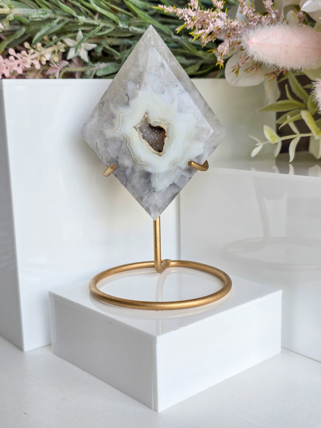 Druzy Agate Diamonds on Stands