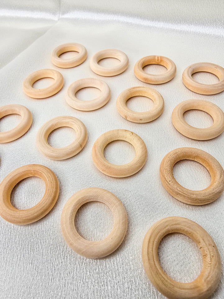 Wood Cheerio Sphere Stands