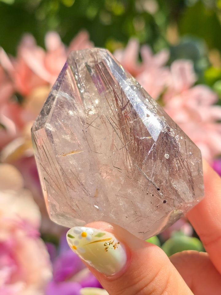 White Garden Quartz With Copper Rutile Gusher G1