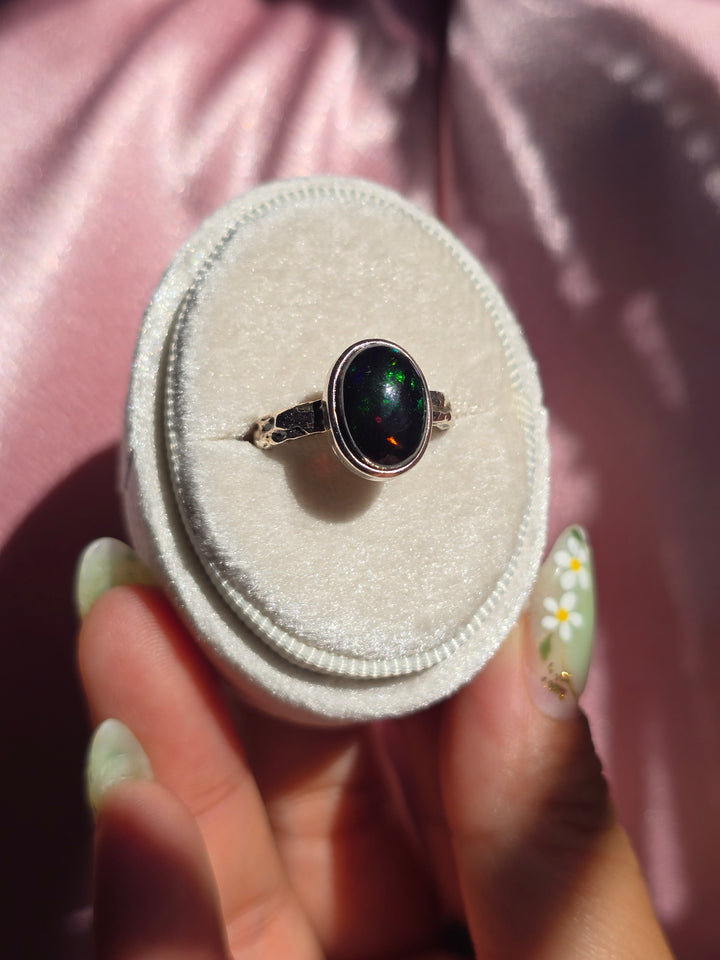 The Lady Of The Night (Black Opal) size 6