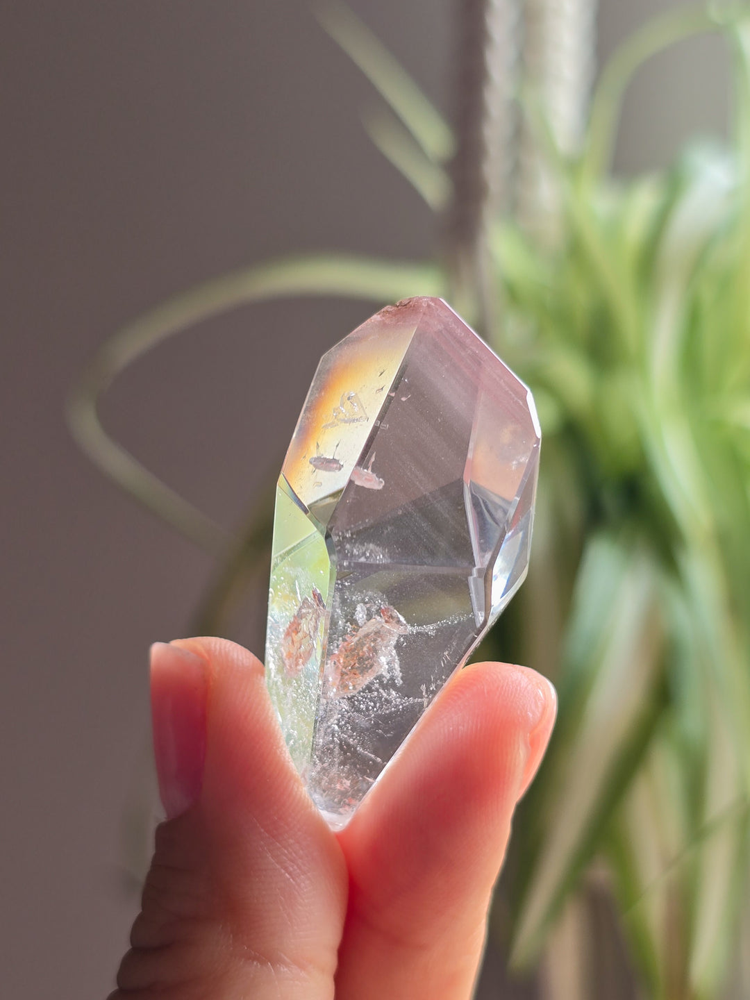 HQ Pink Lithium Quartz Point